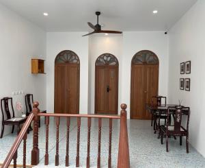 Ruang duduk di The Elements Boutique House