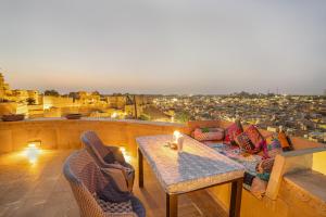 Posezení v ubytování Hotel Garh Jaisal Haveli