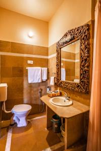 Koupelna v ubytování Hotel Garh Jaisal Haveli