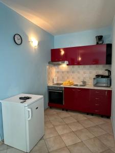 Kuchyň nebo kuchyňský kout v ubytování Apartments Palinić