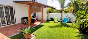 Fotografie z fotogalerie ubytování Apartamento con Jardin y Piscina en Playa v destinaci Estepona