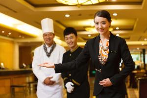 Členové personálu v ubytování HOTEL ViA + 37 fotografií