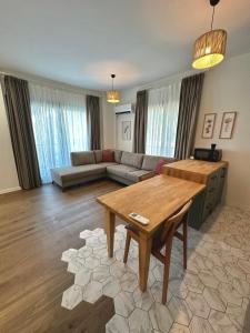 Гостиная зона в Esmahan Forest and Pool by Zehra Suites