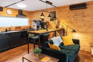 巴拉顿阿卡拉提亚Tinyhouse with view to Balaton - Liliput Houses的相册照片