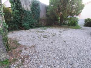 Zdjęcie z galerii obiektu T2 bis Confort avec 5 couchages individuels et parking privé w mieście Villeurbanne