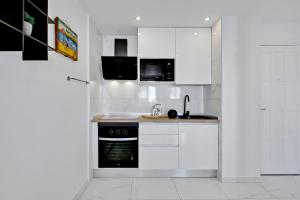 Nhà bếp/bếp nhỏ tại Paradise Luxury Apartment