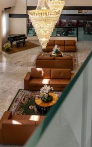 Hotel Dan Inn Uberlandia By Nacional Inn的休息区