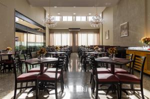 Hotel Dan Inn Uberlandia By Nacional Inn餐厅或其他用餐的地方