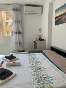 Posteľ alebo postele v izbe v ubytovaní Apartamento Costa de Almería a 50m Playa San Miguel