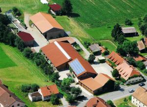 Letecký snímek ubytování Landhotel Großeiberhof