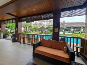 Bazén v ubytování Cebu One Oasis Fully Furnished Studio with balcony nebo v jeho okolí
