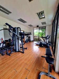 Fitness centrum a/nebo fitness zařízení v ubytování Cebu One Oasis Fully Furnished Studio with balcony