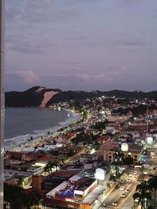 - Vistas a la ciudad, a la playa y al océano en Edy hospedagens - Duna Barcane 1801 com vista para o mar, en Natal 58 fotos más