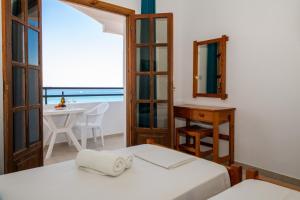 Gallery image of George Seaside Serviced Studios & Apartments in Pefki Rhodes +57 photos
