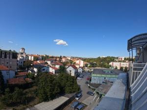 - Vistas a la ciudad desde un edificio en Bella Lux Centar, en Mladenovac