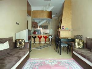 O zonă de relaxare la Bel Appartement à Ifrane