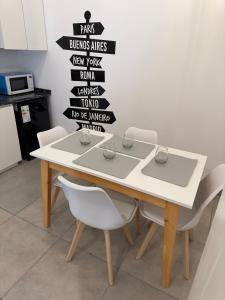 Una cocina o kitchenette en Luxury Apartments