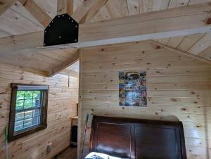 尤里卡斯普林斯Cabin #6 with hot tub deck and sunset view at Loblolly Pines的相册照片