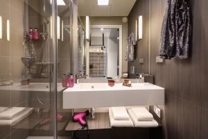Bagno di Moxy Dresden Neustadt