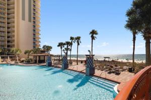 Бассейн в Beach Condo at the Shores of Panama Condos - Unit 918 или поблизости