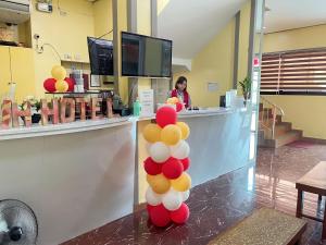 Gallery image of Jun and Helen Hotel and Restaurant in Angeles