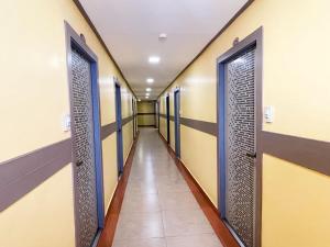 Gallery image of Jun and Helen Hotel and Restaurant in Angeles +14 photos