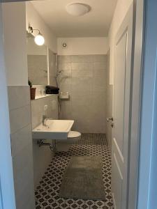 Bilik mandi di Amei's Huuske Wohnung Tomma EG