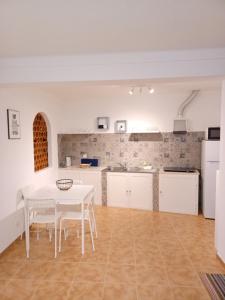 Monte do Ti'Mota tesisinde mutfak veya mini mutfak