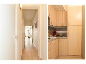 duas fotos de uma cozinha com armários e um corredor em Vakantie verblijf Oostende em Oostende
