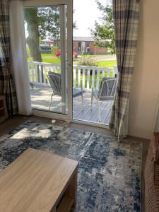 Gallery image of Nodes Point Sandy Bay AP27 affordable ferry prices available in Saint Helens +17 photos