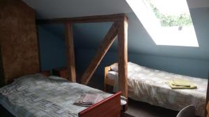 Postel nebo postele na pokoji v ubytování Vana Postimaja Accommodation