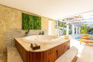 Fotografie z fotogalerie ubytování Casa alto padrão com piscina v destinaci Curitiba