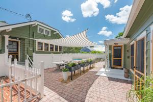 Gambar di galeri bagi Noi Nest Home + Pool + Suites di Melbourne