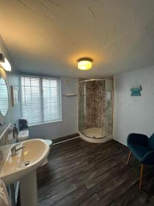 Vannituba majutusasutuses The Ship and Pilot Inn