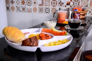 Comida no chalé ou em algum lugar perto