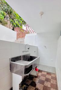 リマにあるCasa Verde Jesús María - Zona Residencialのキッチン(シンク付) +49枚の写真