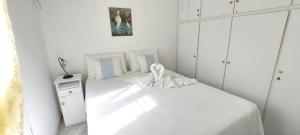 Gallery image of By the sea in Andros