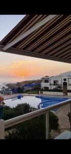 Πισίνα στο ή κοντά στο Appartement vue sur mer