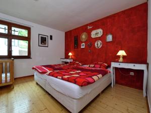 Afbeelding uit fotogalerij van Gemütliches Ferienhaus mit Balkon nähe Winterberg in Elpe