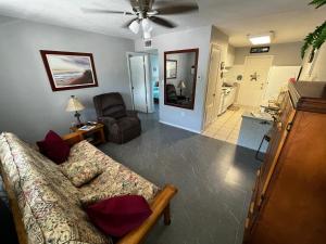 Istumisnurk majutusasutuses Surfside Suites