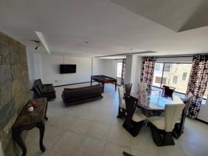 Fotografie z fotogalerie ubytování Departamento Duplex con Terraza v destinaci Cuenca