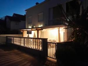 Balkón alebo terasa v ubytovaní Apartmani Sidro