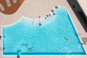 Istrian Villas Plava Laguna内部或周边的泳池