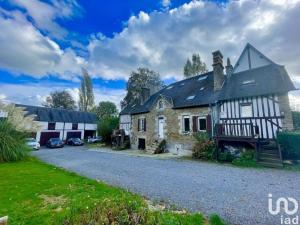 Photo de la galerie de l'établissement Maison La Motte with bicycle parking, à Saint-Hilaire-du-Harcouët