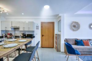 Kuchyň nebo kuchyňský kout v ubytování Ayour Beach Suite