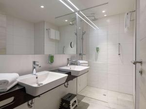 ibis Styles Bad Reichenhall的一间浴室