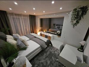 Posezení v ubytování Near Messe and Playmobil Funpark between Nürnberg and Schwabach , Free parking , Netflix , 24h Self Check-in