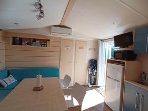 Gallery image of Camping Domaine des Iscles in La Roque-dʼAnthéron +17 photos