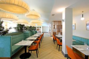 Veitingastaður eða matsölustaður á Waterford Marina Hotel