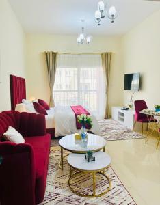 Posezení v ubytování Luxurious living in Jumeirah Village Circle, Dubai